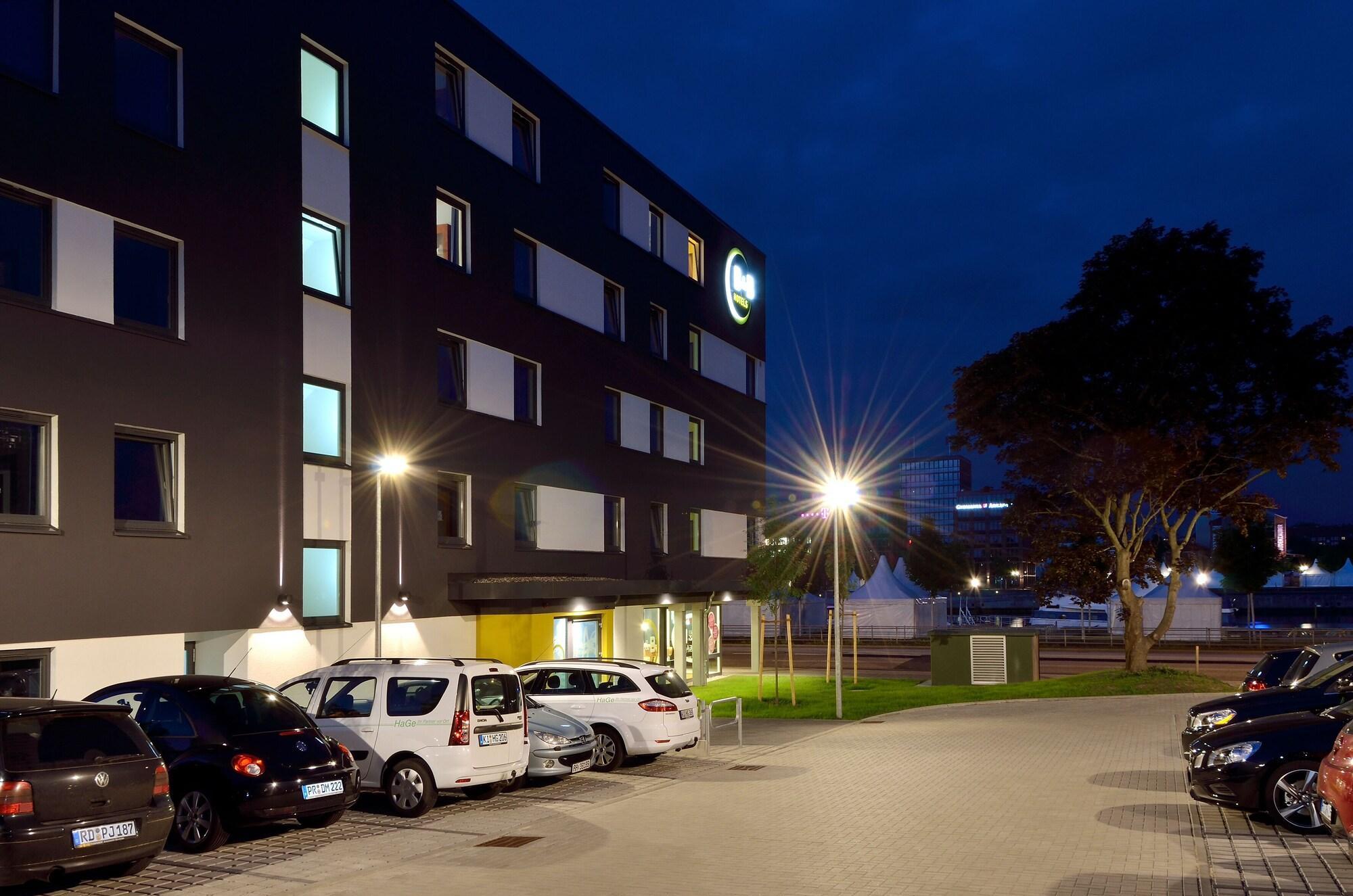 B&B Hotel Kiel-City ภายนอก รูปภาพ