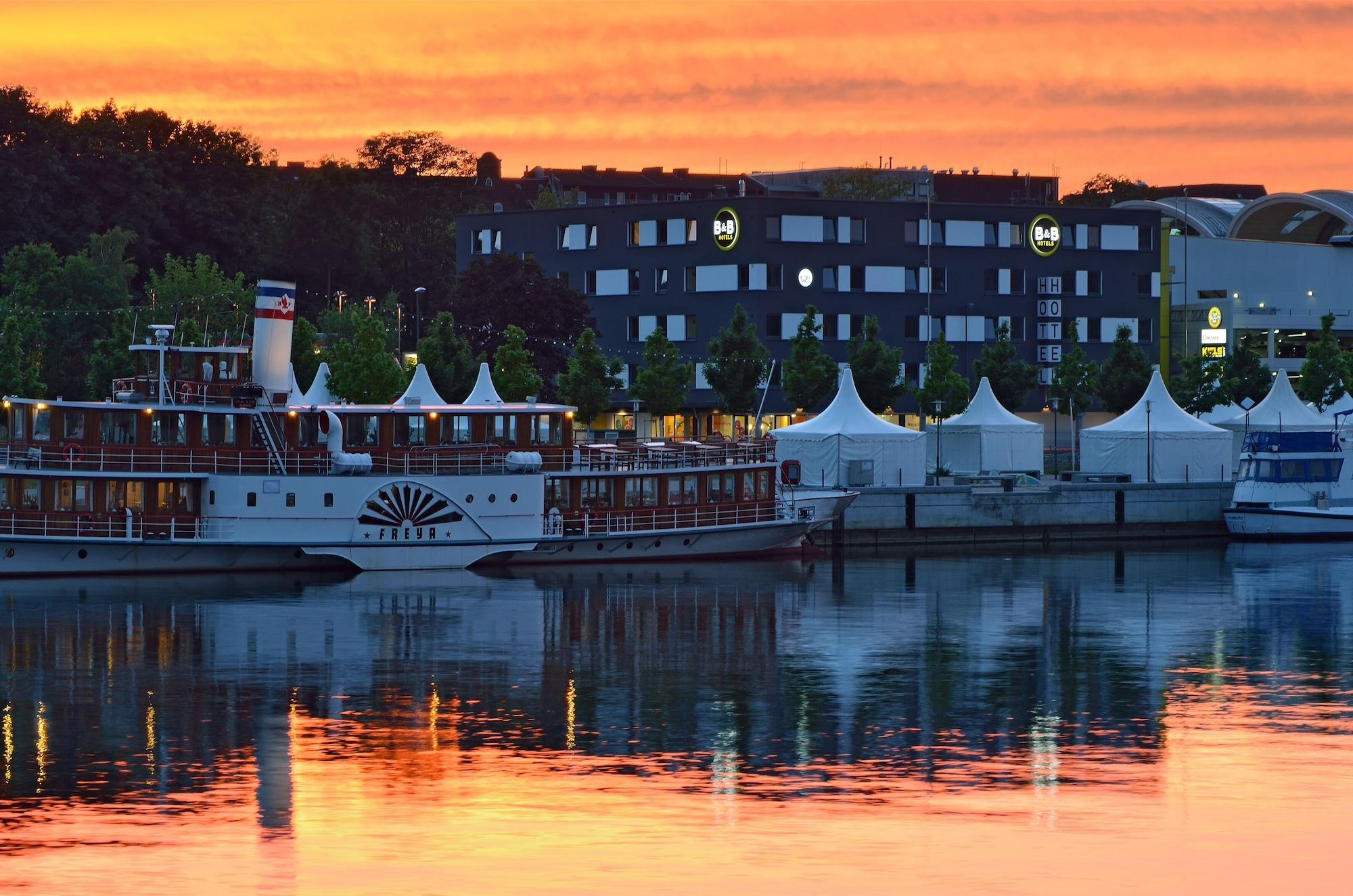 B&B Hotel Kiel-City ภายนอก รูปภาพ