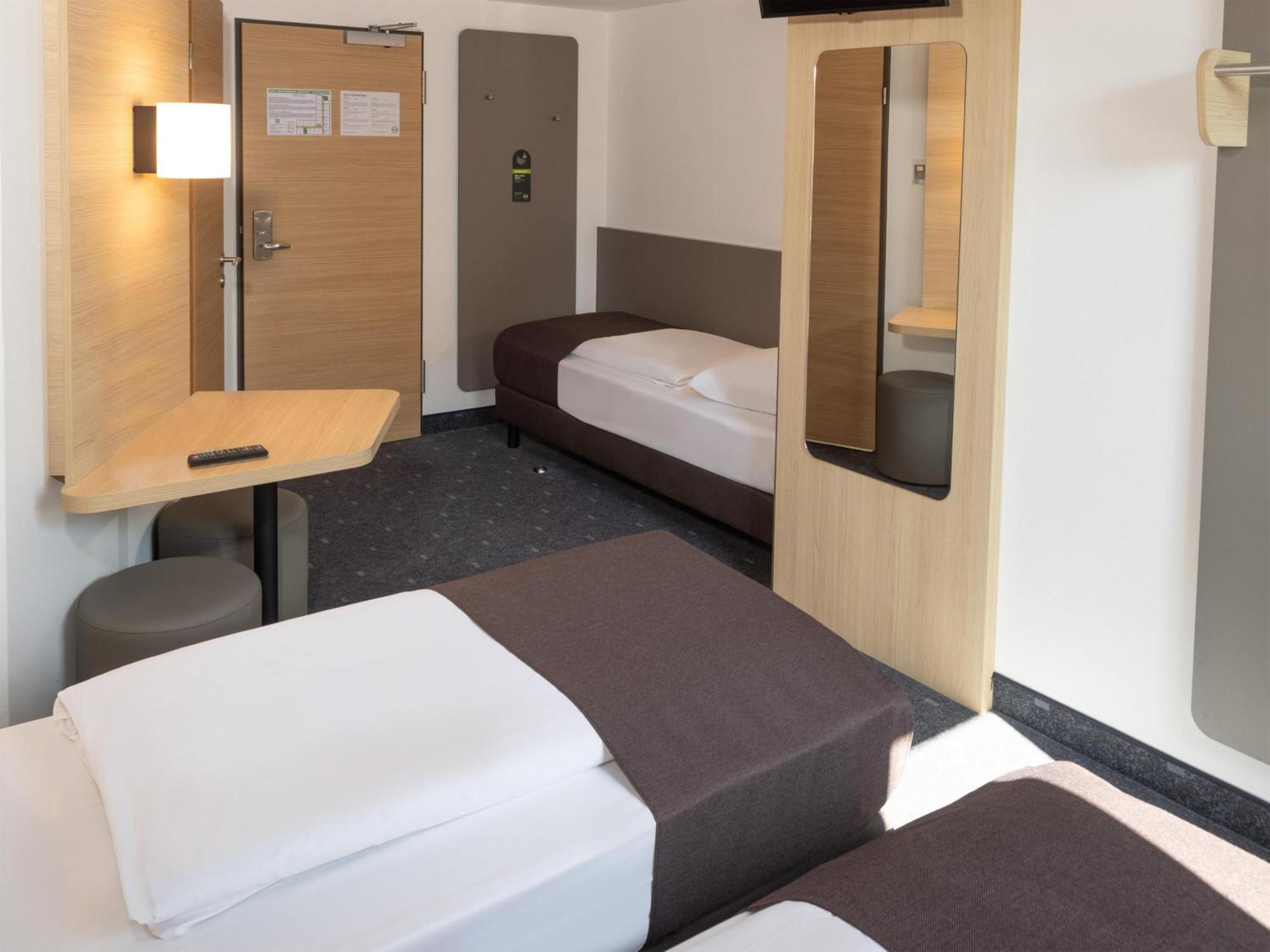B&B Hotel Kiel-City ภายนอก รูปภาพ