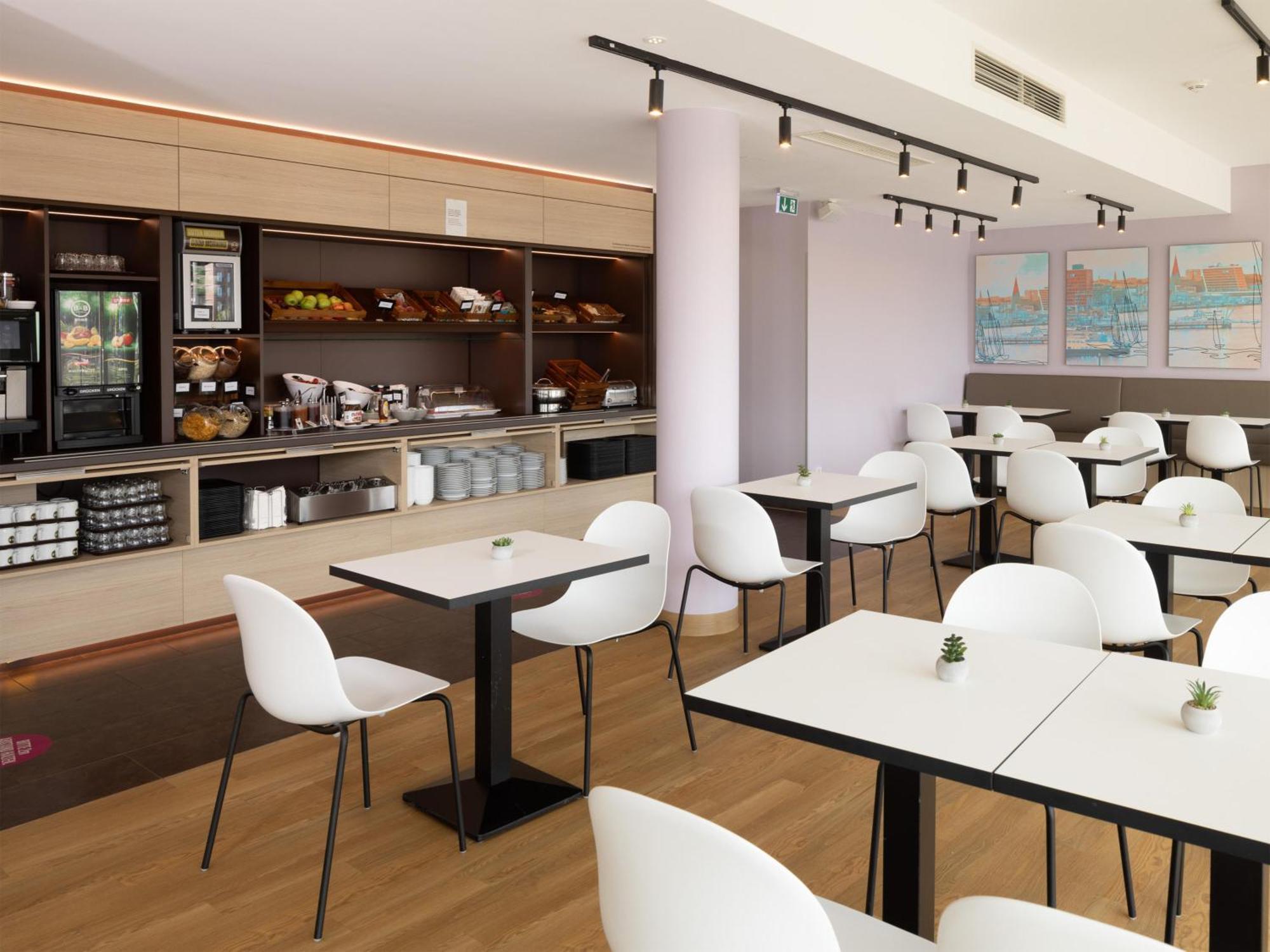 B&B Hotel Kiel-City ภายนอก รูปภาพ