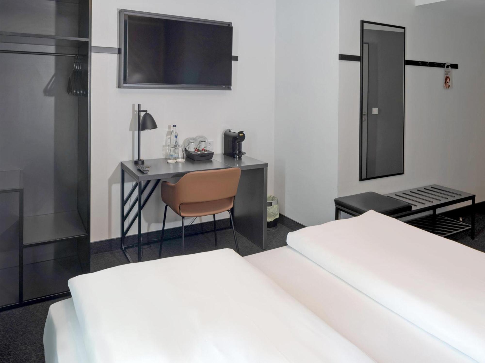 B&B Hotel Kiel-City ภายนอก รูปภาพ